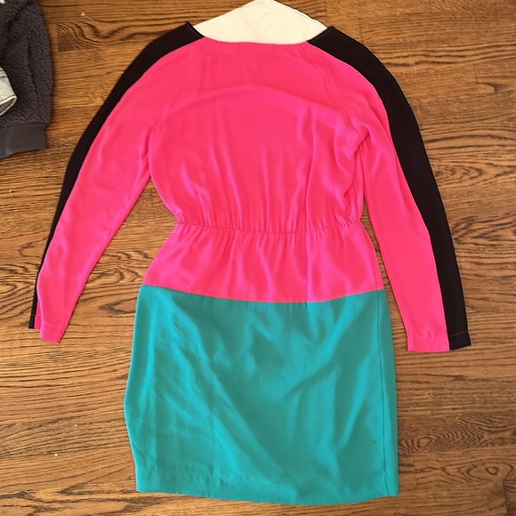 BCBG MAXAZRIA DRESS - Picture 3 of 3